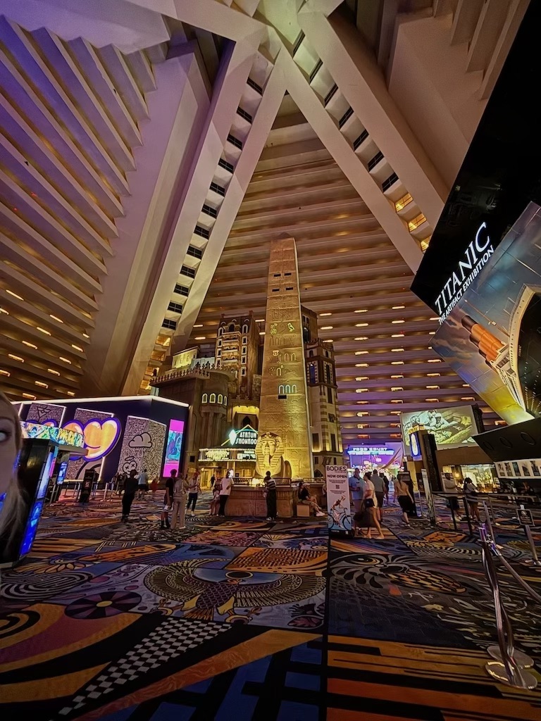 Luxor interior