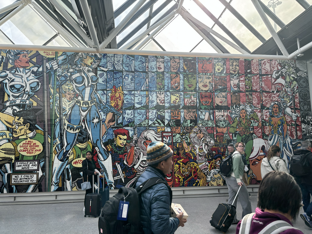 Keflavik airport Silver Sabler art