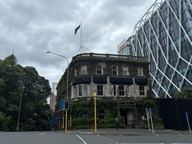 Old and new buildings in Auckland CBD