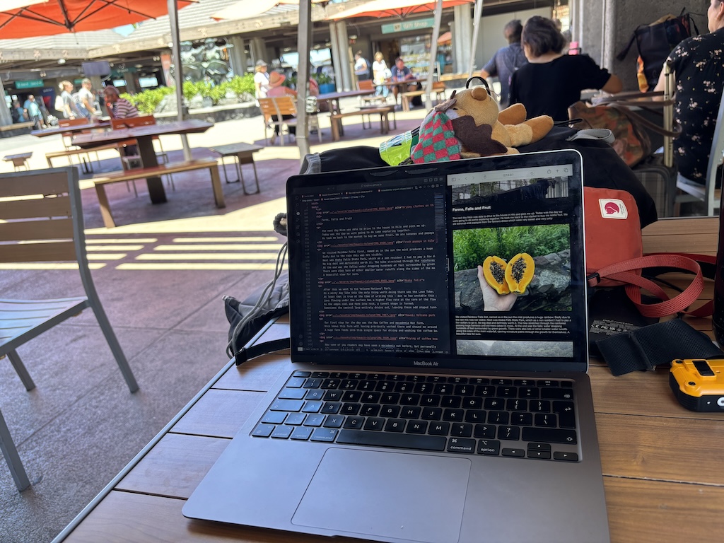 Writing in Kona International Airport