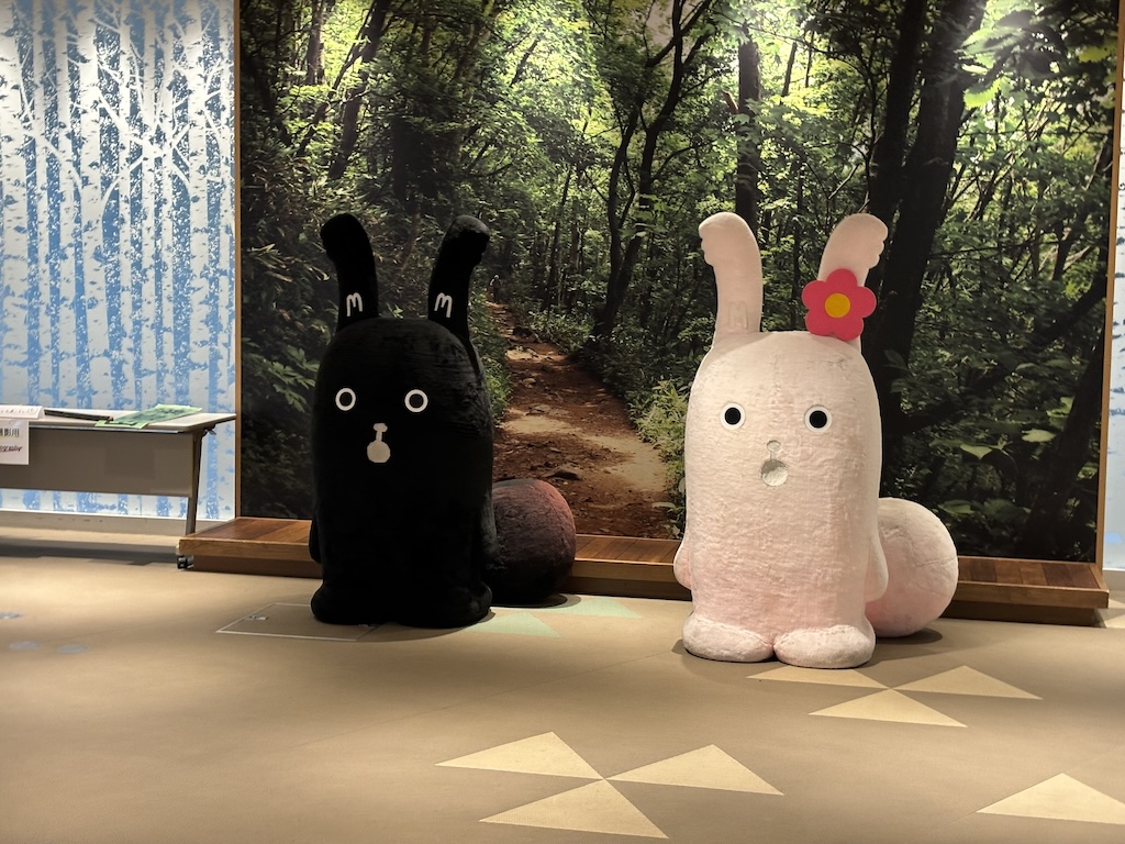 Mount Moiwa mascots