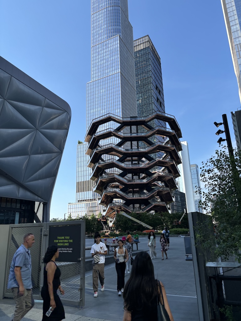 Stairs piece at end of Highline