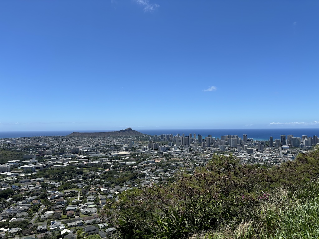 Roadside Waikiki-Diamondhead viewpoint