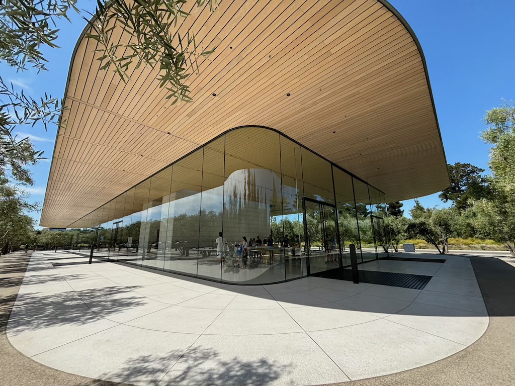 Apple Park store outside