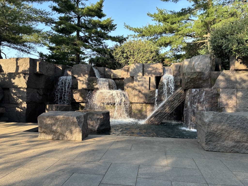 Franklin Roosevelt monument waterfalls